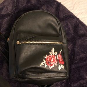 Mini backpack w roses